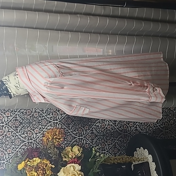 Foxcroft shaped  stripped button down blouse - Picture 5 of 9